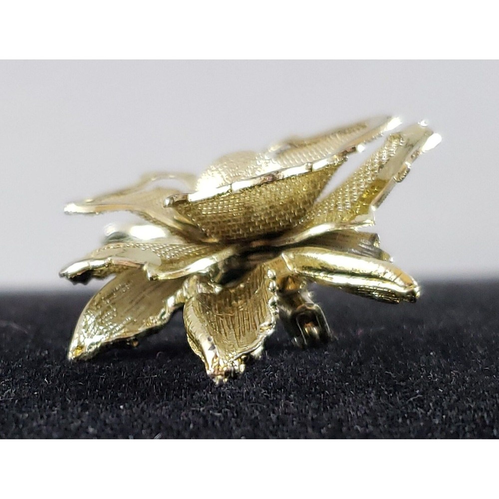 Vintage Unsigned Three Dimensional Metal Floral B… - image 3